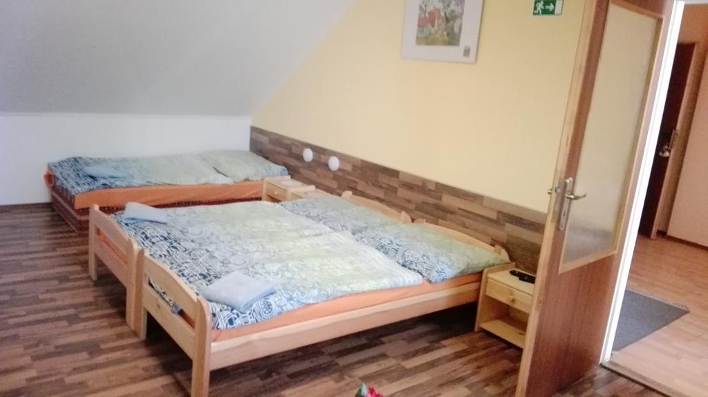 Penzion Marina Pri Slovenskej Restauracii 브레즈노 외부 사진
