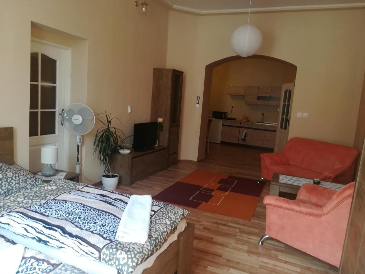 Penzion Marina Pri Slovenskej Restauracii 브레즈노 외부 사진